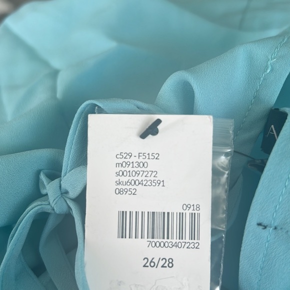 Lane Bryant Peplum Blouse with Angel Sleeves Plus Size 26/28, 4X - Picture 5 of 7